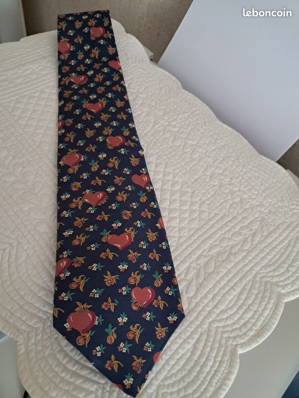 Fermoir à Cravate Vintage Homme Couleur Or - Modèle DD-12 - Occasion