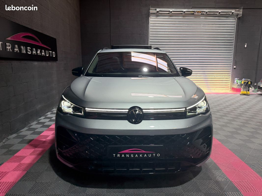VOLKSWAGEN TIGUAN 1.5 eTSI 150ch DSG7 R-Line - Toit ouvrant / Harman Kardon / Camera 360 / Attelage (image 2)