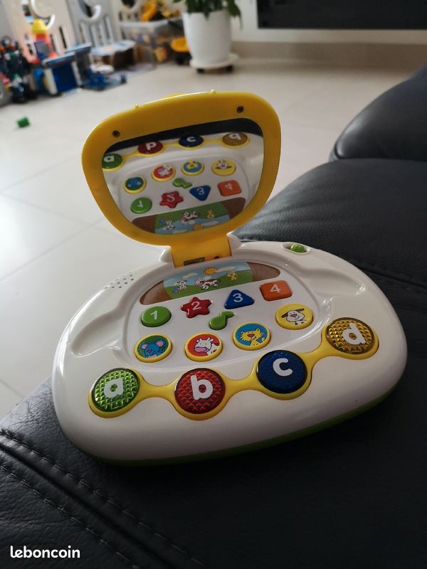 Ordinateur portable qui parle aux miroirs (image 4)