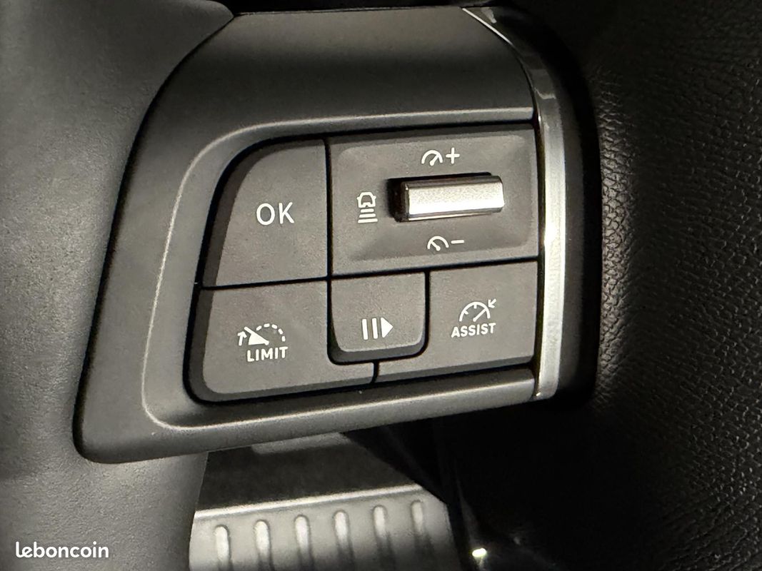CITROEN C4 III (2) 1.2 HYBRIDE 145 MAX e-DCS6 PACK HIVER TOIT OUVRANT (image 23)