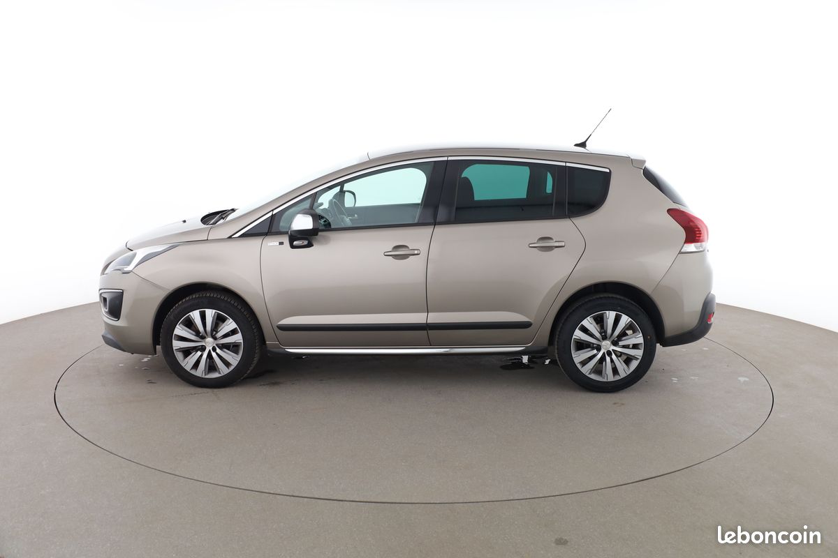 Peugeot 3008 1.6 Blue-HDi Style 120 ch (image 11)