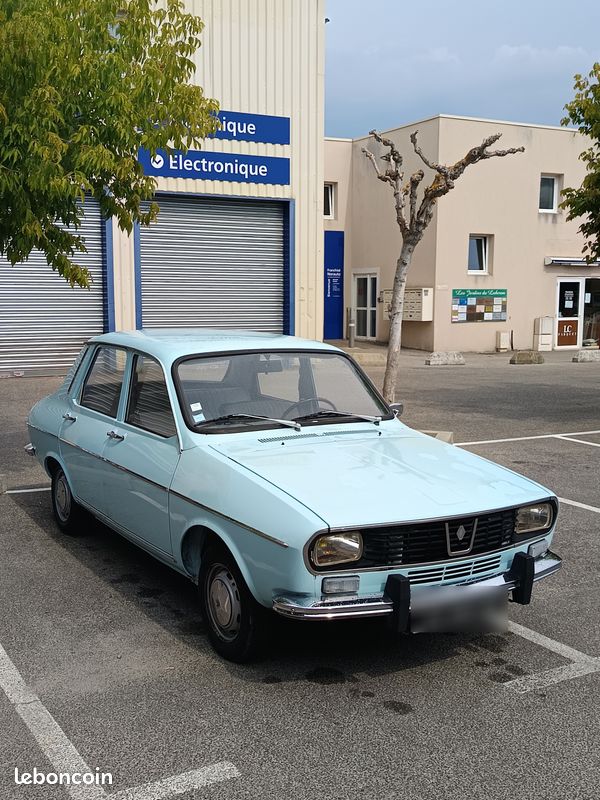 Renault R12 - Voitures