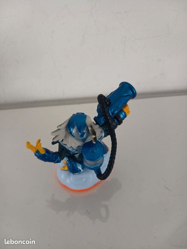 Figurine Skylanders Giants Lightcore Jet-Vac 85001888 jeu vidéo consol