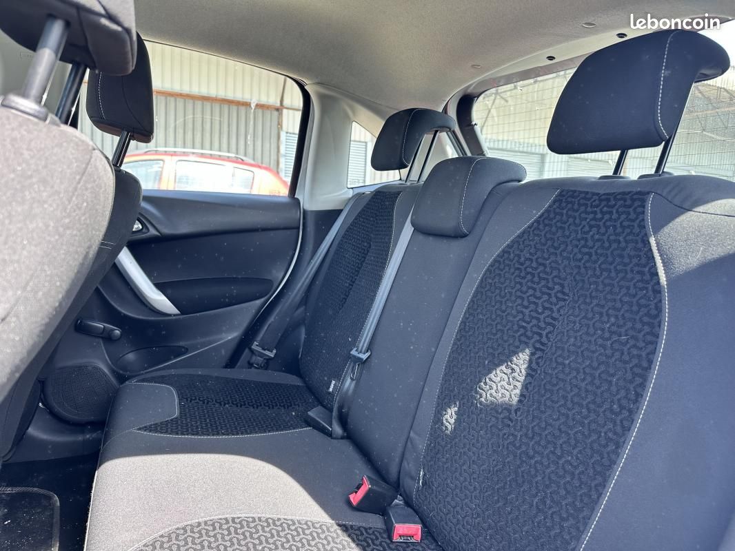 Citroën C3 HDi 70 Airdream Attraction (image 5)