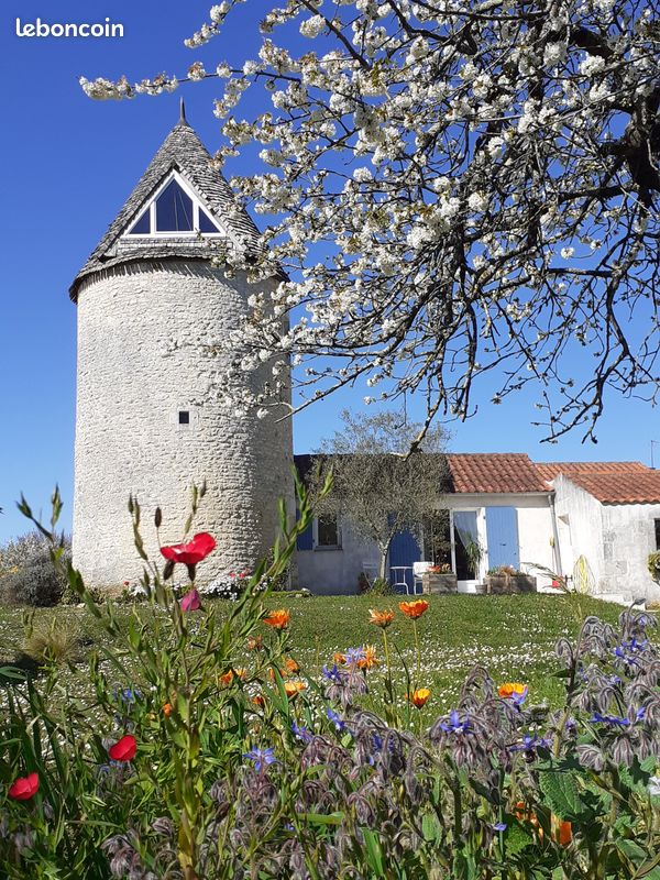Maison 5 pièces 105 m² · à Pont-l'Abbé-d'Arnoult · 105 m² · 269 000 €