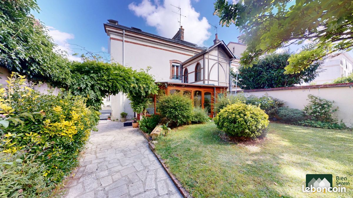 Maison 8 pièces 178 m² · à Chartres · 178 m² · 699 000 €