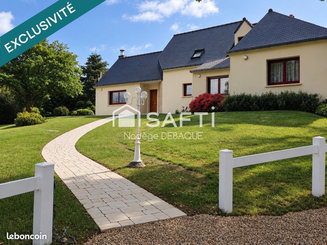 Maison 6 pièces 174 m² · à Helléan · 174 m² · 374 400 €