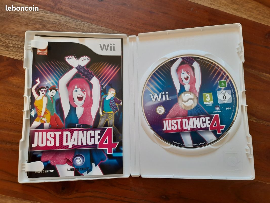 Just Dance 4 (Wii) (image 3)