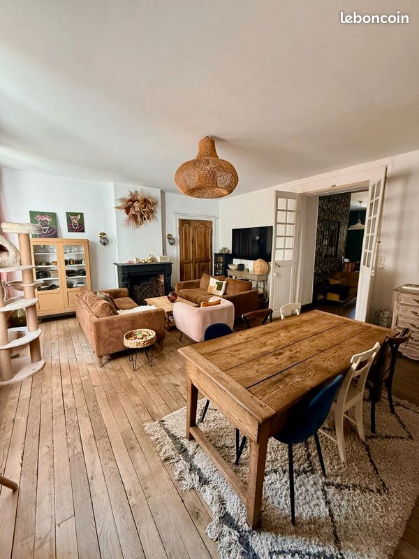 Maison 6 pièces 180 m² · à Figeac · 180 m² · 267 000 €