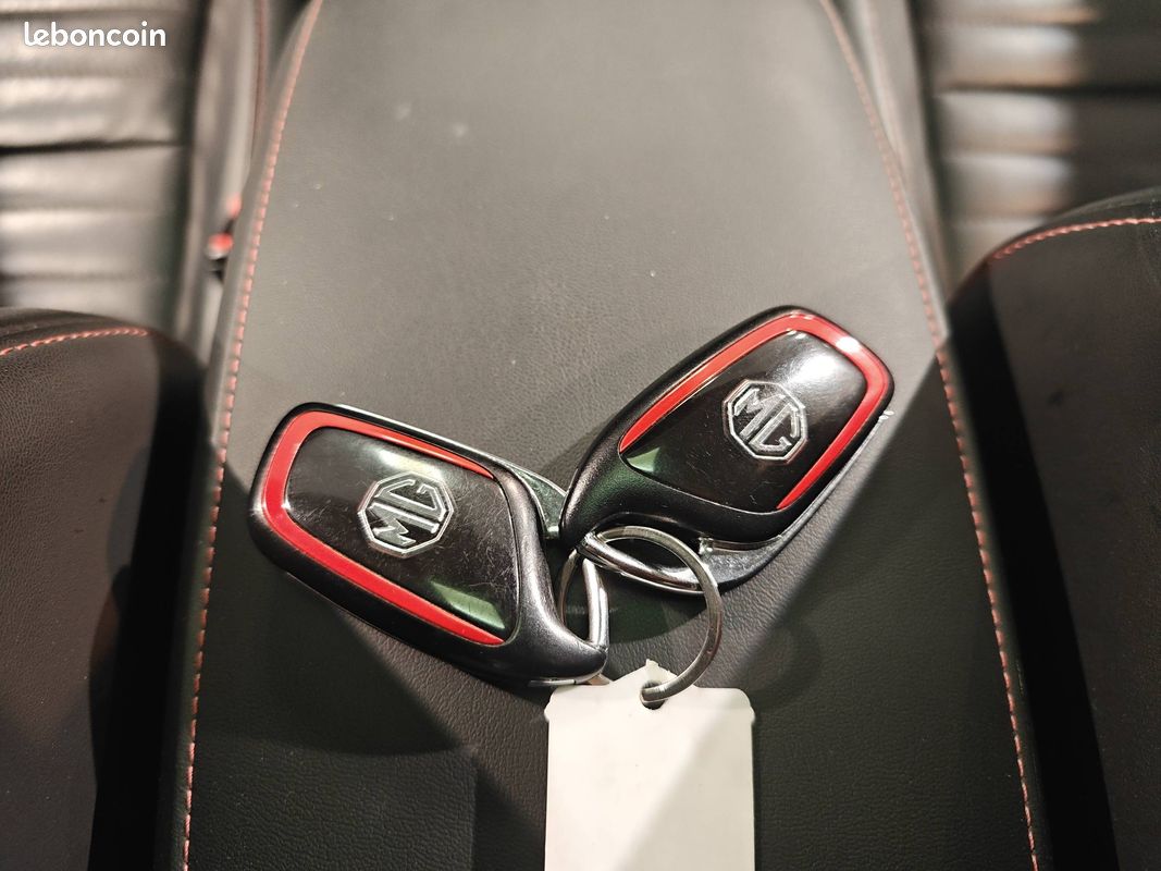MG EHS 1.5T GDI PHEV Luxury (image 16)