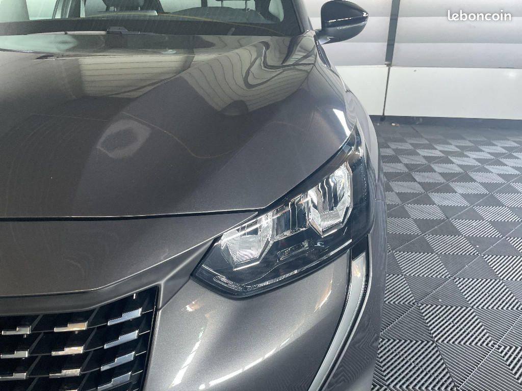 Peugeot 208 PURETECH 100 S&S BVM6 STYLE (image 21)