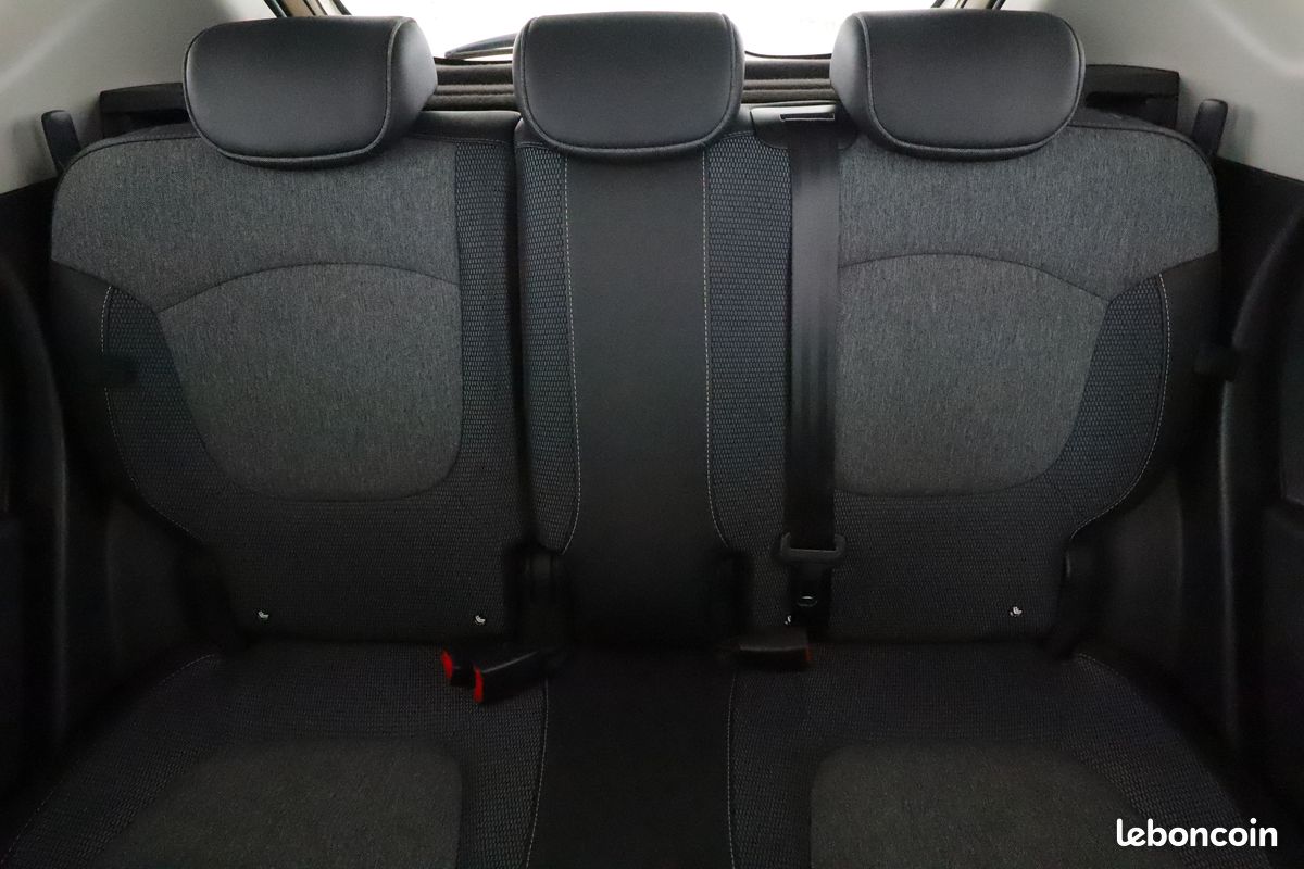 Renault Captur 1.5 dCi Energy Intens 90 ch (image 9)