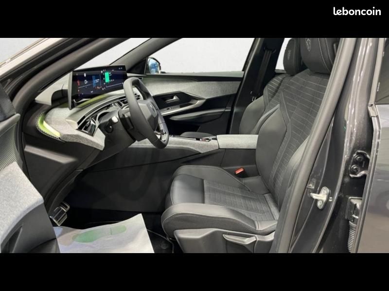 Peugeot 5008 Hybrid 145ch GT e-DCS6 (image 8)