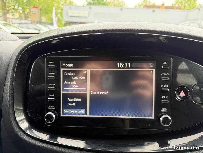 Toyota Aygo X 1.0 VVT-i 72ch Design S-CVT MY23 (image 18)