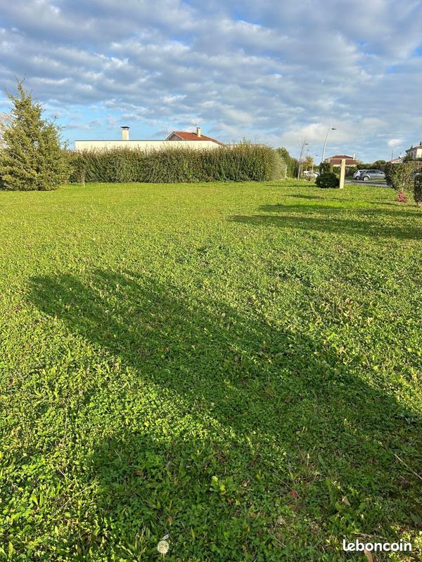 Chatillon-la-palud · à Châtillon-la-Palud · 75 000 €