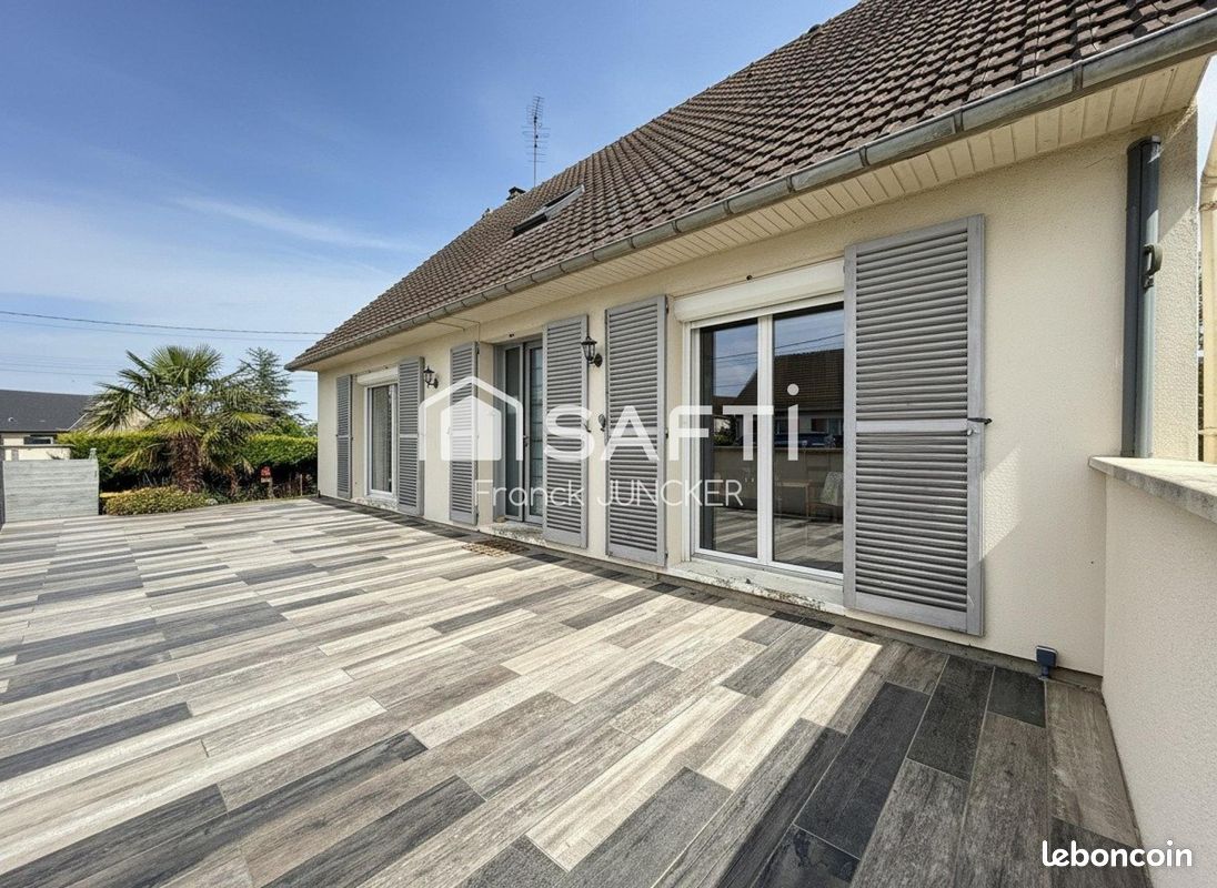Maison 7 pièces 140 m² · à Grandcamp-Maisy · 140 m² · 378 000 €