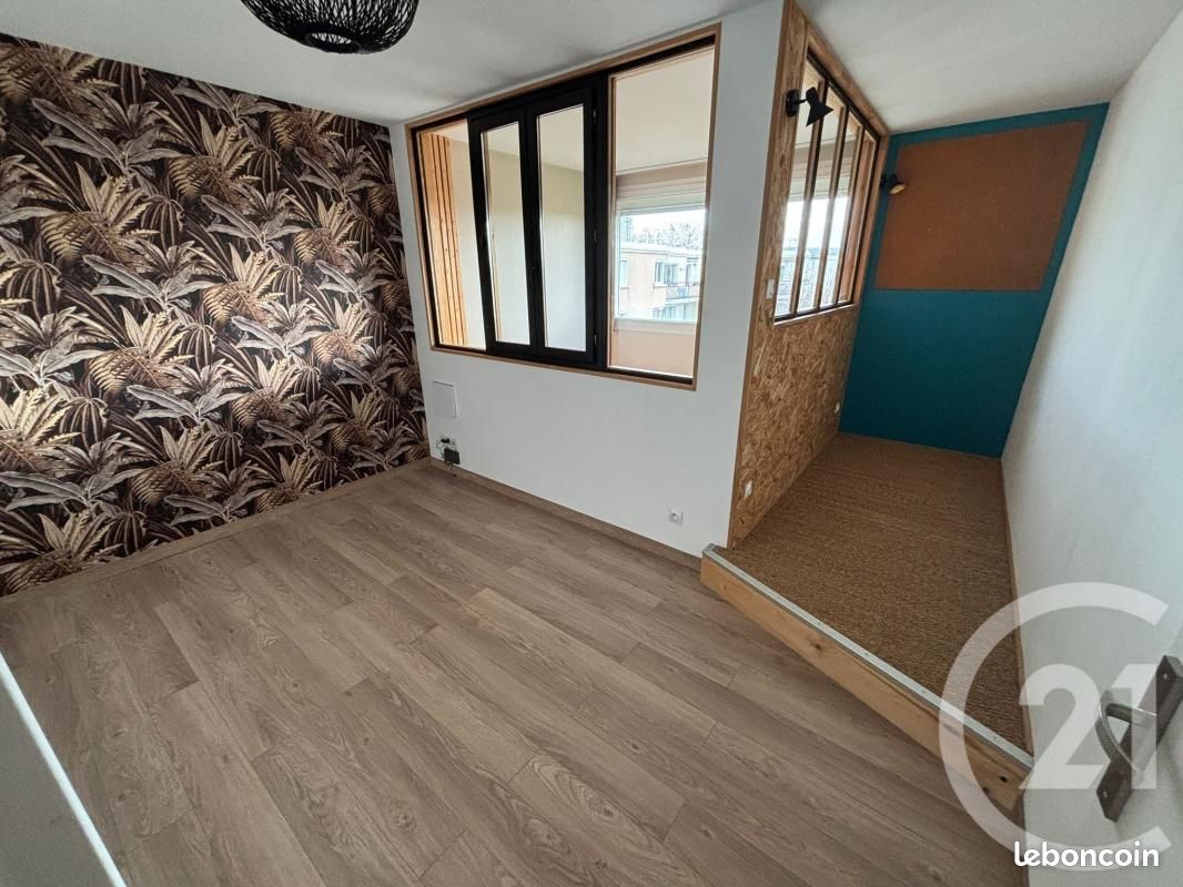 Appartement a louer bourg-en-bresse - 5 pièce(s) - 102 m2 - Surfyn