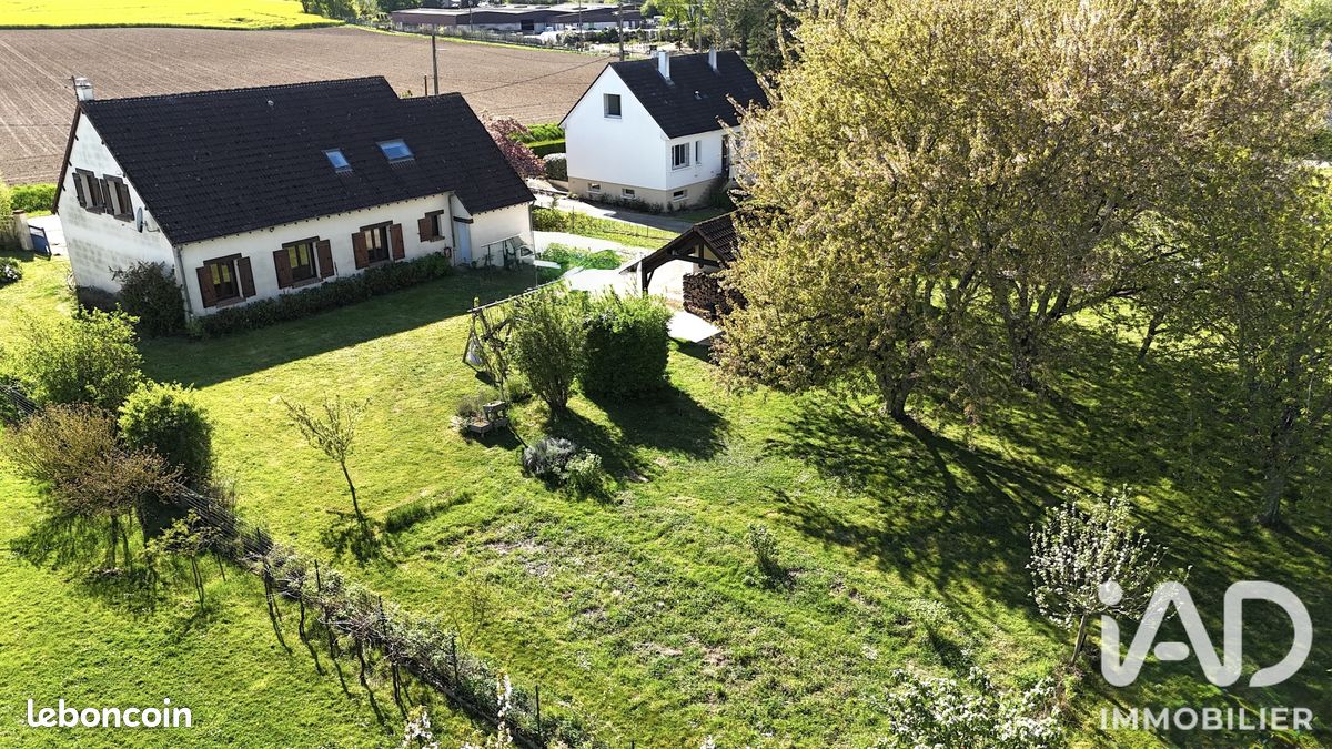 Maison 7 pièces 161 m² · à Poilly-lez-Gien · 161 m² · 206 990 €