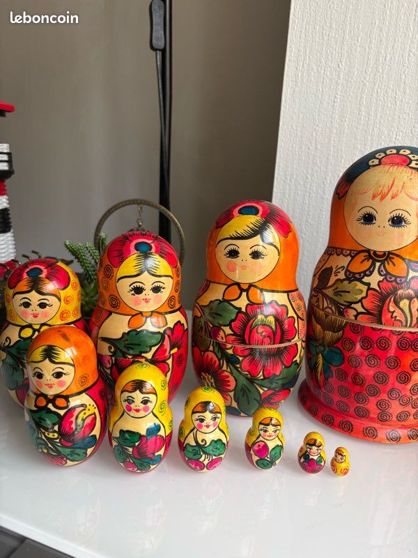 Matriochka Orange Peinte à La Main Par Ivanova – Poupées Russes Artisanales Uniques