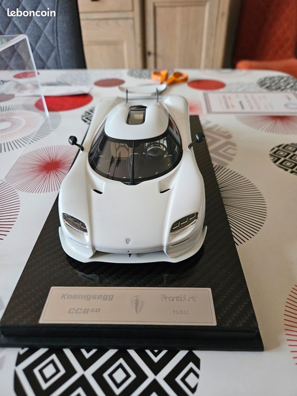 Koenigsegg CC850 White 1/18 FRONTIART - Collection