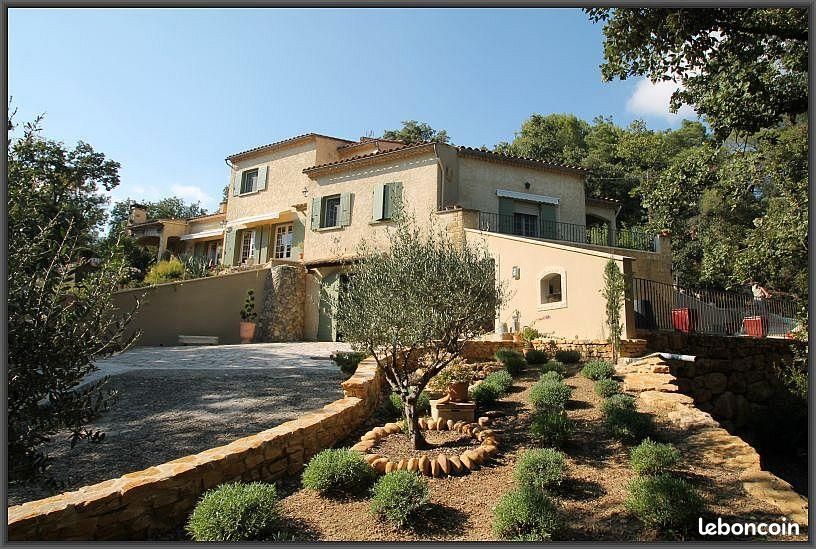 Maison 9 pièces 289 m² · à Pont-Saint-Esprit · 289 m² · 788 000 €