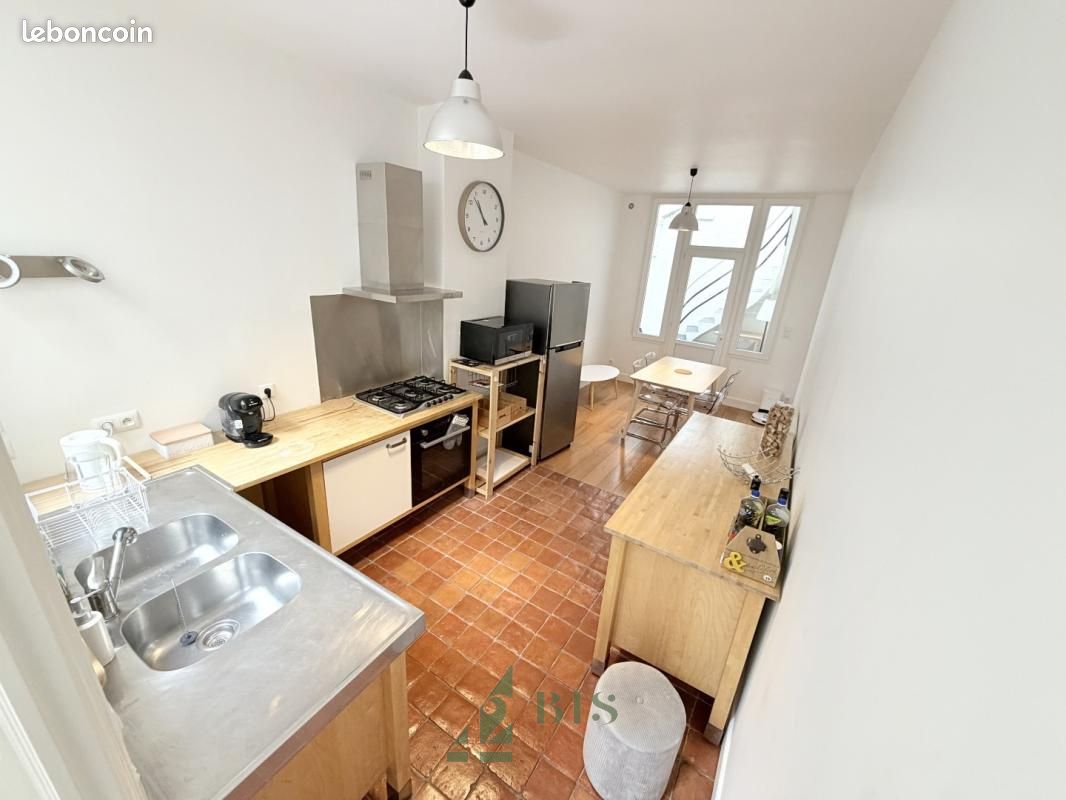 Maison 106 m² · à Roanne · 106 m² · 700 €