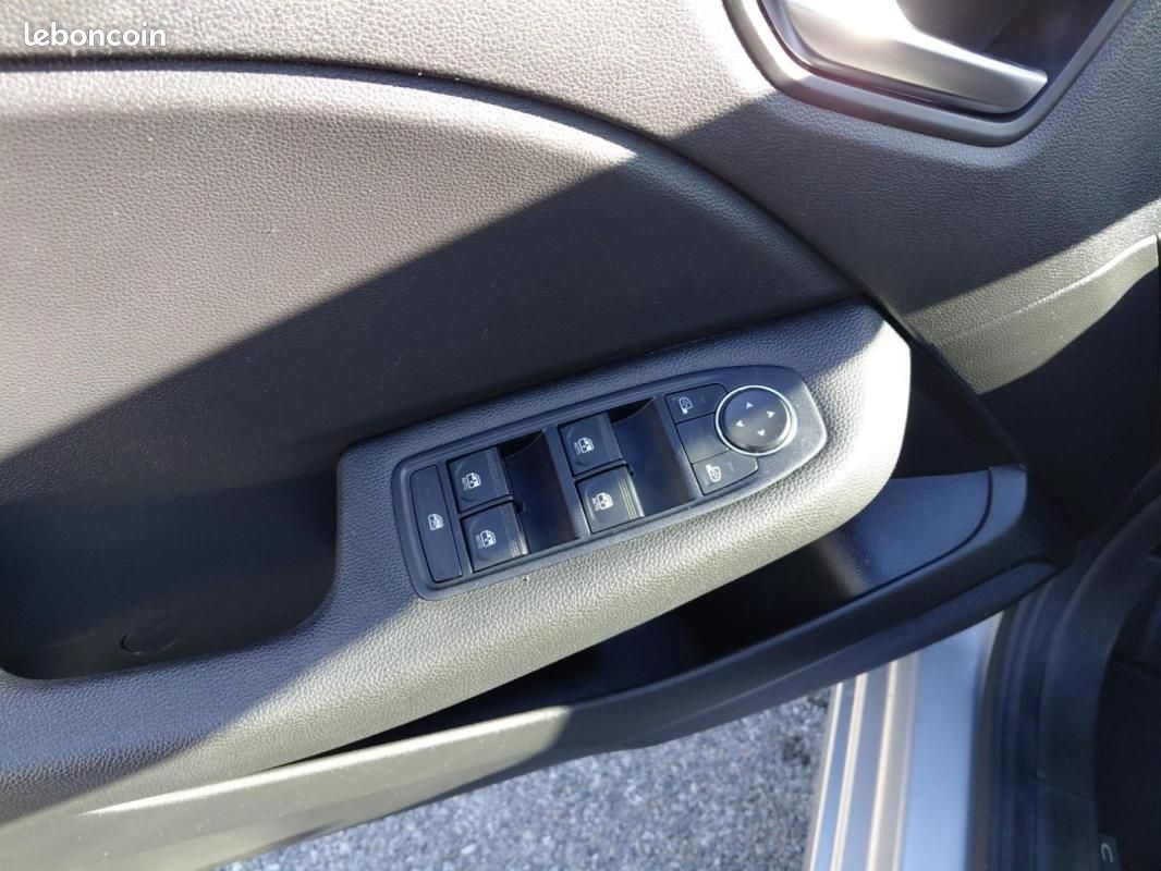 Renault Clio V E-Tech full hybrid 145 Evolution (image 11)