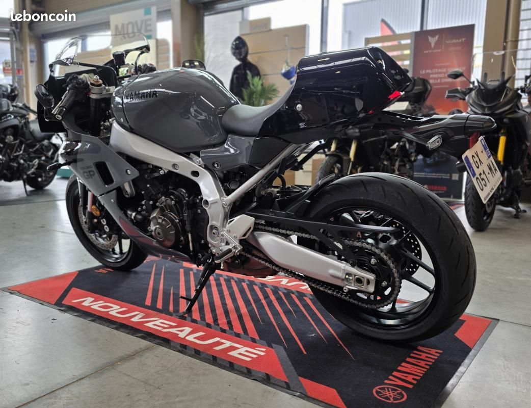 Yamaha XSR 900 GP 890 cm3 (image 5)