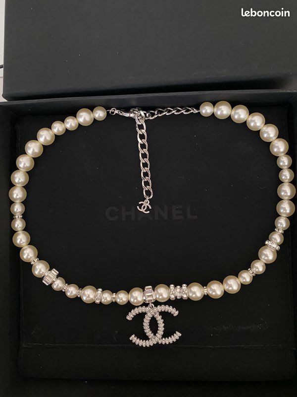 Collier (image 2)