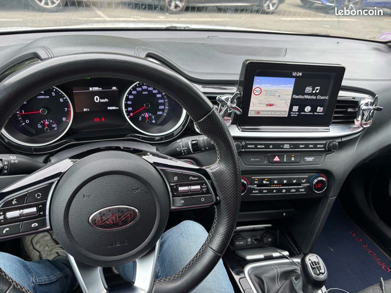 Kia ProCeed (image 3)