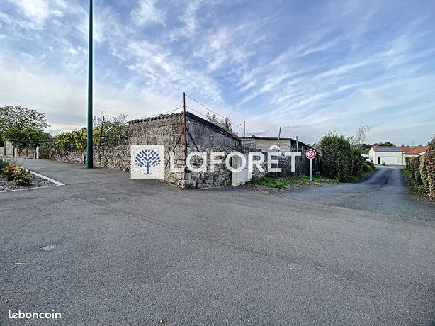 https://img.leboncoin.fr/api/v1/lbcpb1/images/84/ef/fd/84effde4aead0b17ed5040fa026289b36368c174.jpg?rule=ad-image