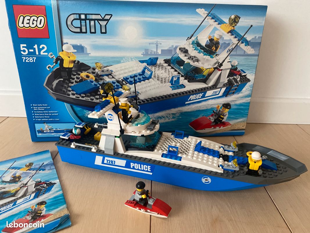 LEGO City 7287 Jeu de Construction Le Bateau de Police