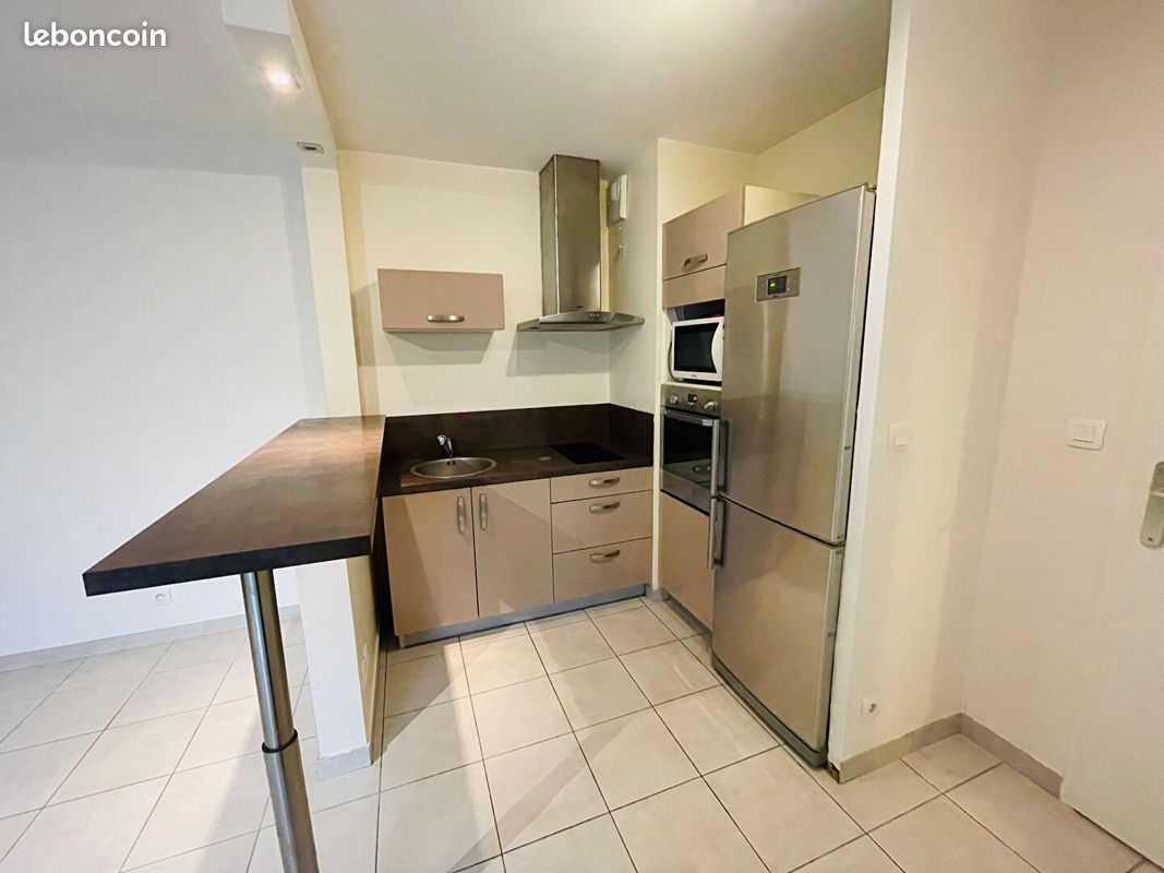 Appartement 2 pièces 43 m² · à Dijon · 43 m² · 590 €