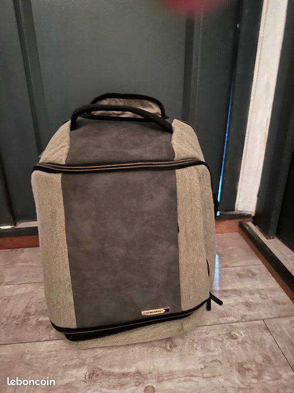 Cabin Max Manhattan Hybrid 44L Sac à dos à roulettes 55 x 40 x 20