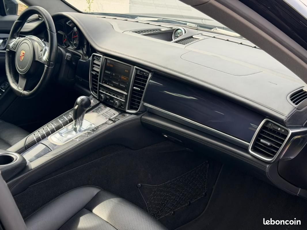 Porsche Panamera 310 CH 4X4 BVA - FACELIFT TOIT OUVRANT SUSPENSION PNEUMATIQUE SPORTCHRONO HAYON ... (image 12)