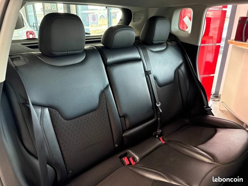 Jeep Compass 1.6 MultiJet II 120ch Brooklyn Edition 4x2 Euro6d-T 126g (image 5)