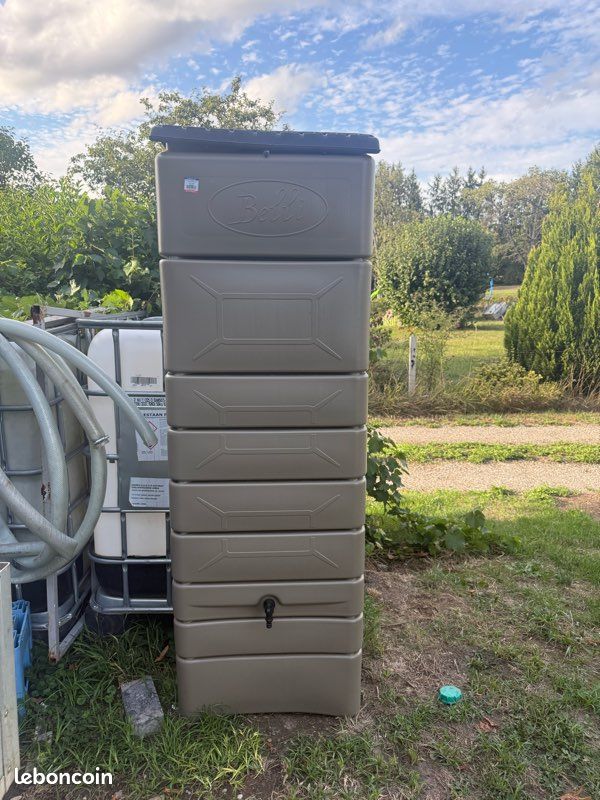 Récupérateur d’eau 300 litre (image 1)