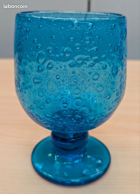 Carafe en verre soufflé Biot avec bouchon – Vintage - Très bon état - Collection