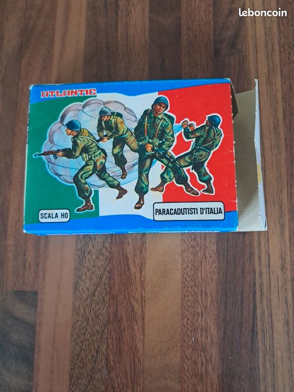 Atlantic figurines 1 / 72 : Parachutistes (image 1)