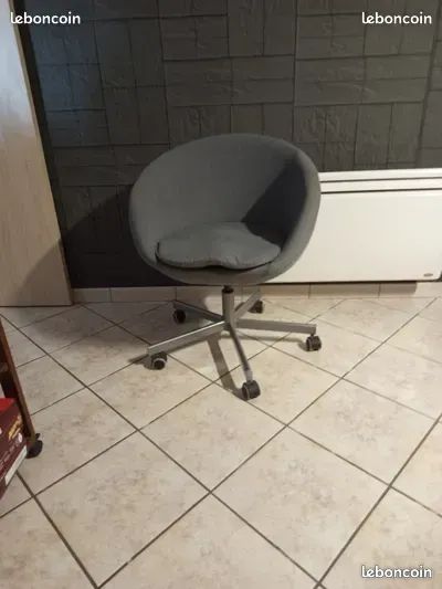 Chaise de bureau avec roulettes (image 7)