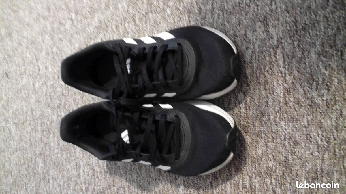 Chaussures / adidas / 42 (image 1)