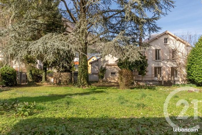 Maison 6 pièces 112 m² — 1