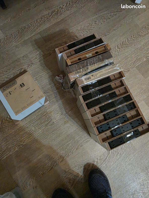 Étagère fixation cachée (image 1)