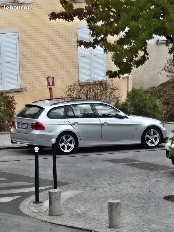 BMW Série 3 E91 2008 .automatique. CT.Ok très bon etat (image 2)