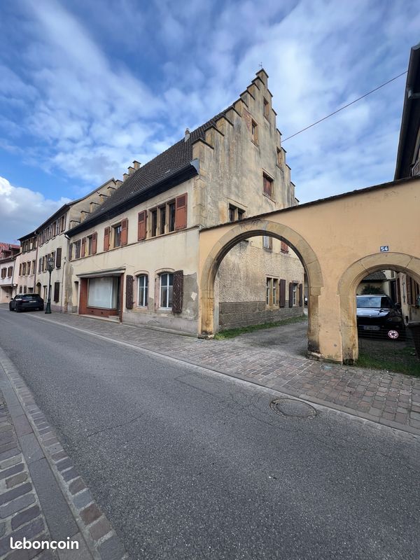 Maison 5 pièces 260 m² · à Rouffach · 260 m² · 164 000 €