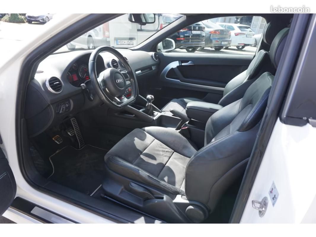Audi S3 2.0 TFSI QUATTRO XENON 18'' GPS BOSE 265 CH 4X4 BVM - PACK SPORT TOIT OUVRANT VOLANT EN CUIR (image 15)