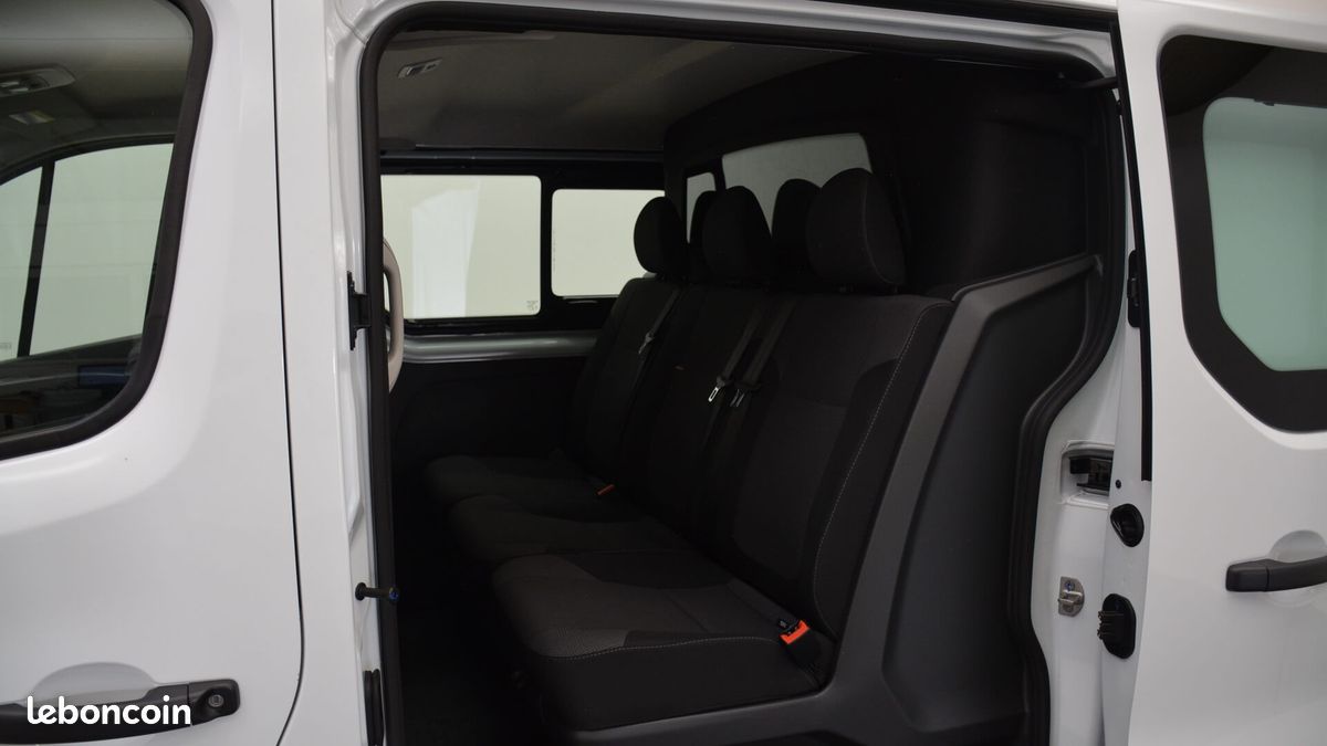 Renault Trafic Van L2H1 Cabine Approfondie 6 Places Advance 3T Blue dCi 130 - Leasing (image 5)