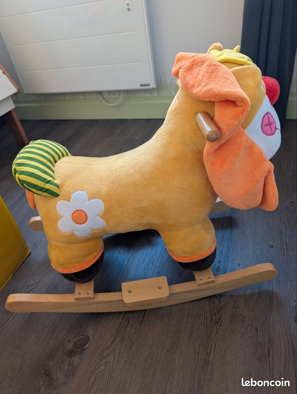 Lion à bascule en peluche (image 3)