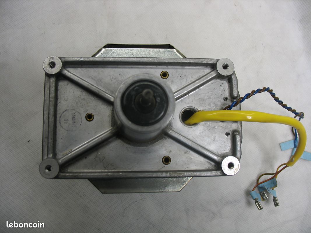 REVOX A77 : Moteur De Cabestan 9,5 /19