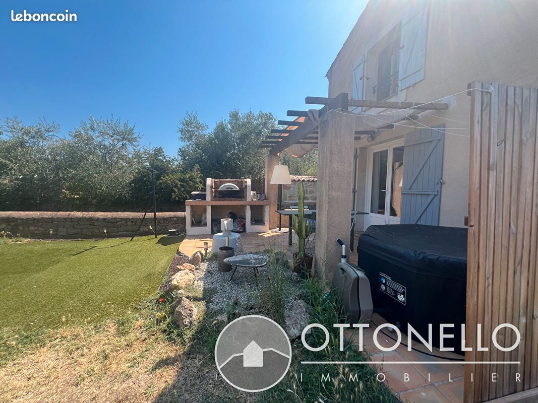 Maison 4 pièces 86 m² · à Roquebrune-sur-Argens · 86 m² · 1 267 €